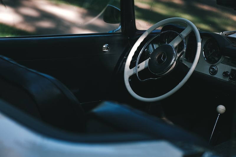 Automobile